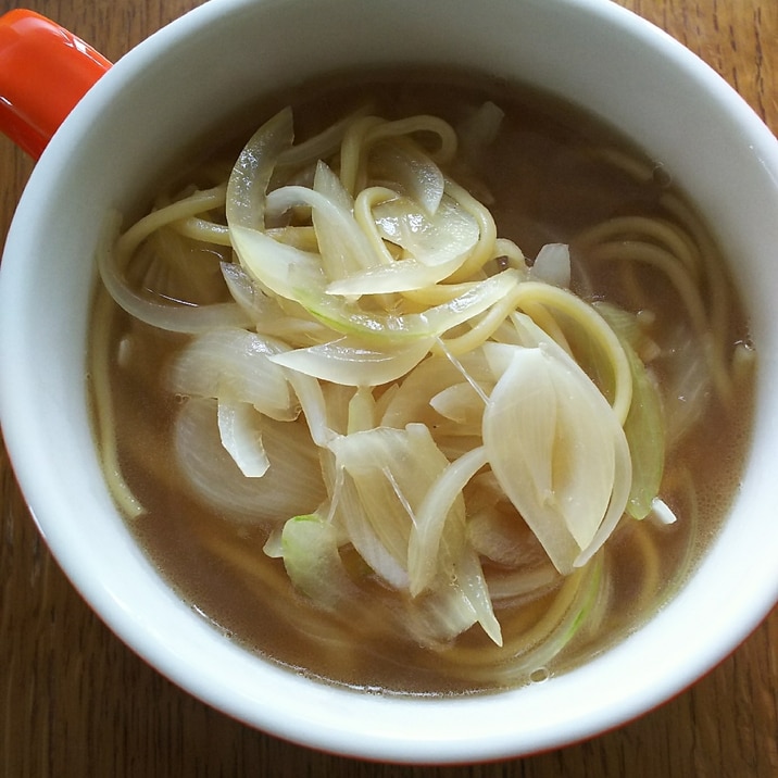 玉ねぎたっぷり醤油ラーメン